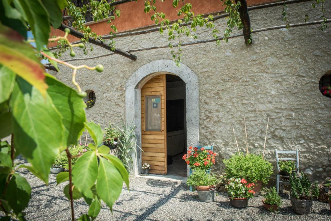 B&B Rifugio Tra Gli Ulivi カンパーニャ エクステリア 写真