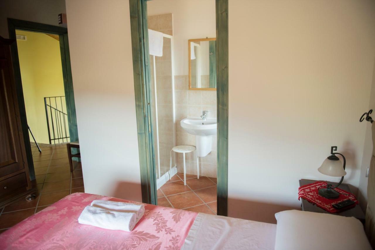 B&B Rifugio Tra Gli Ulivi カンパーニャ エクステリア 写真